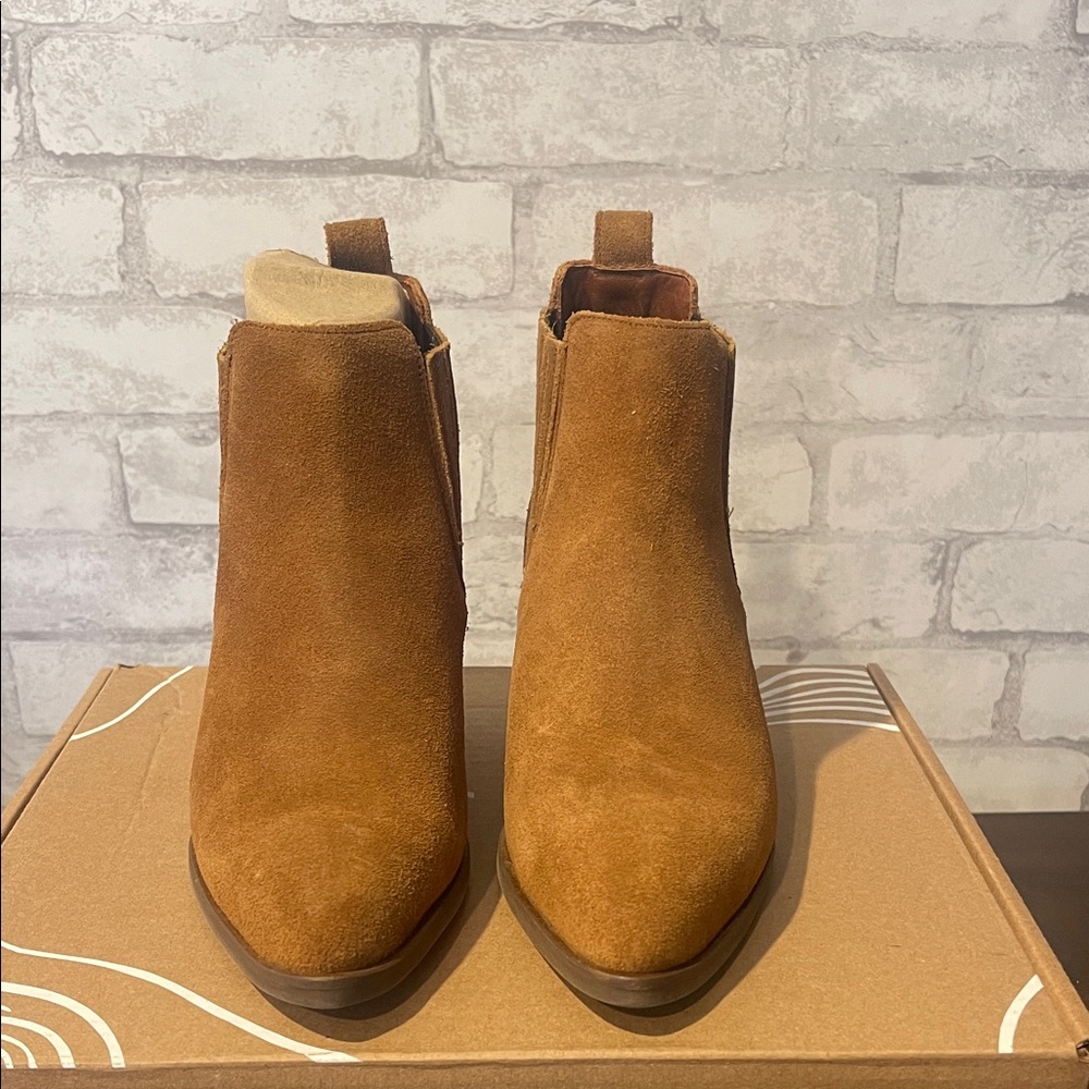 Portland Leather Patina - Dakota Western Suede Ankle Boots